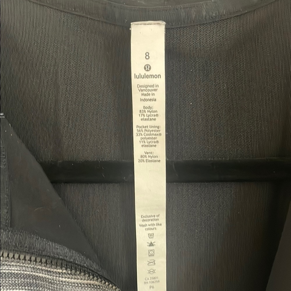 LuluLemon black-and-white zip hoodie - Picture 4 of 4